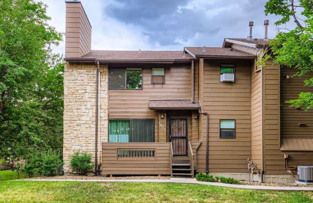 1025 Moorings Dr photos photos