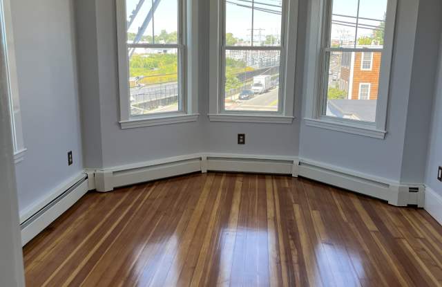 47 Roslyn St., 47R-3 photos photos