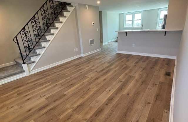 234 W WYNCLIFFE AVENUE Gallery 2