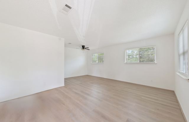 700 Lyle West Avenue - C Gallery 3