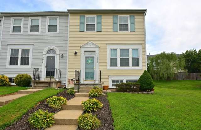 End of Group Townhome, with Finished Basement, in Abingdon photos photos