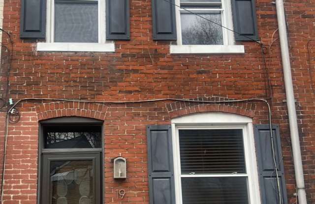 Stylish 2-bedroom modern townhome in the South Side Slopes photos photos Stylish 2-bedroom modern townhome in the South Side Slopes photos photos