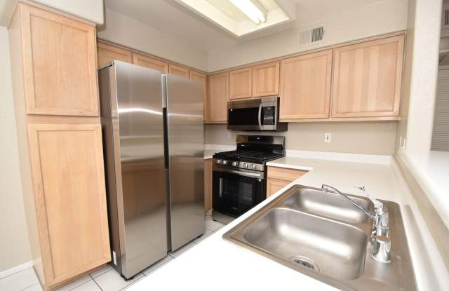 Beautiful 1 Bed 1 Bath condo at Canyon Willow - 5235 Caspian Springs Drive, Paradise, NV 89120