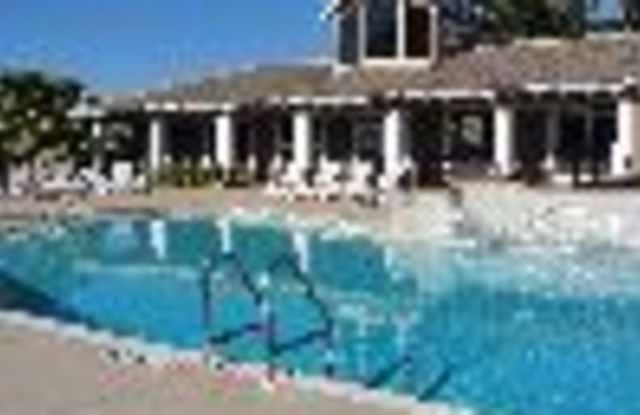 1970 Bloomington Ave photos photos