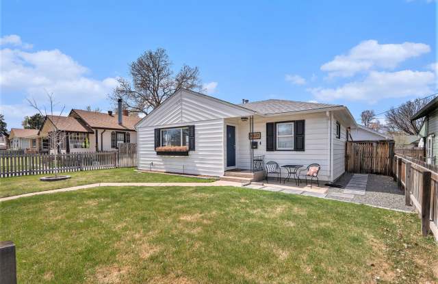 Charming 3Bed/1Bath Englewood Home photos photos