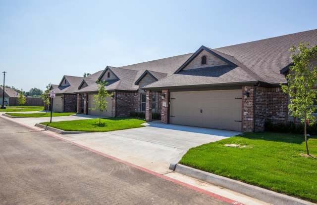 ***320-B Commercial*** photos photos