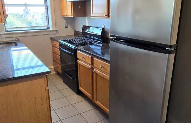 Charming Top Floor Penthouse Condo with Views-Heart of Central West End - 4501 Maryland Avenue, St. Louis, MO 63108