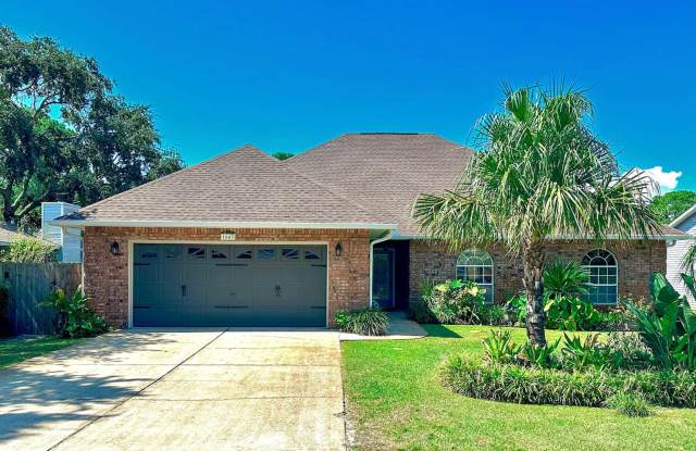 Waterfront home in Gulf Breeze- Coming Soon photos photos