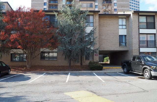 10 MONROE STREET - 10 Monroe Street, Rockville, MD 20850
