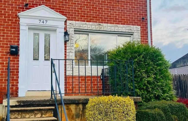 747 SEAWALL ROAD photos photos