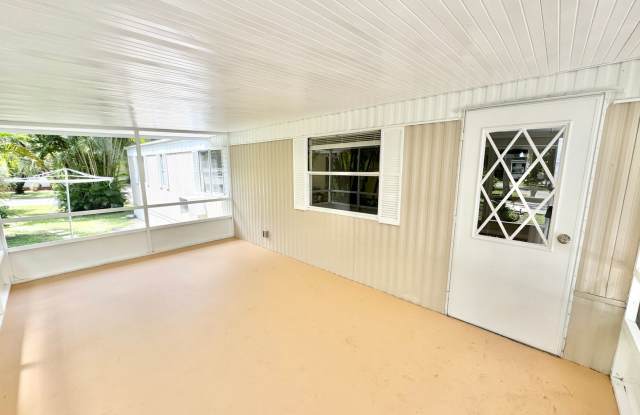 P (Henderson Creek - 1252 Henderson Creek Dr) Gallery 3