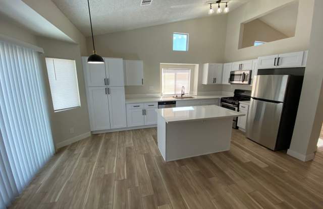 2304 Daisy Meadow Ln. Gallery 3