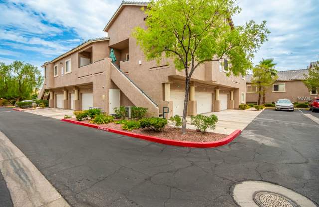 GATED SUMMERLIN CONDO/COMMUNITY POOL/SPA/ BASKETBALL COURT-2 CAR ATTACHED GARAGE! photos photos