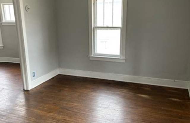 231 Conklin Avenue - 2 Gallery 3