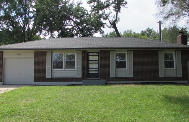 15607 E 35th St S - 15607 East 35th Street South, Independence, MO 64055