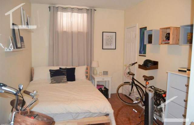 1 Bed in Brookline w/ Central AC!!! Gallery 4