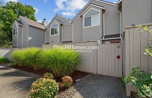 Spacious Townhome in Wilsonville - Two Primary Suites! photos photos