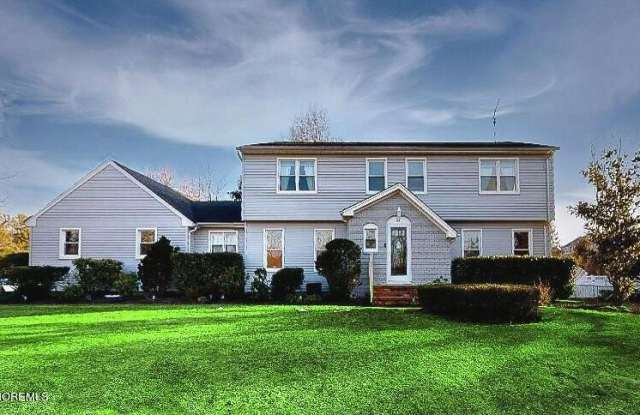16 Muncy Drive - 16 Muncy Drive, West Long Branch, NJ 07764