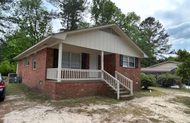 3 bedroom, one bath house for rent Gallery 4