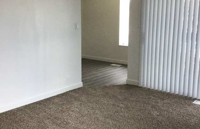 Green Pines photos photos