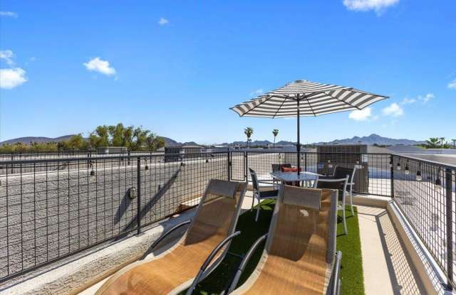 7842 N 20TH Glen Gallery 2