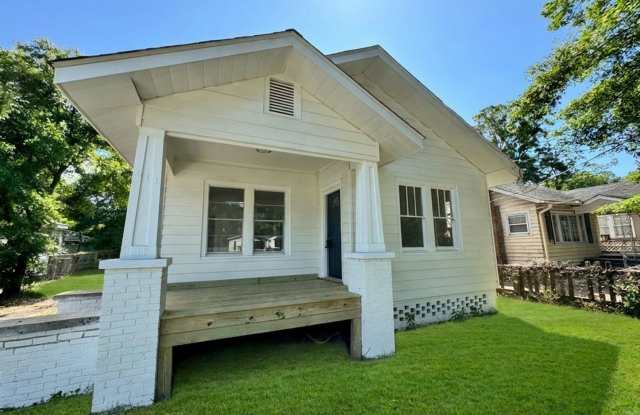3 Bedroom Single Family House 611 DIP in Mobile, AL 36606 photos photos