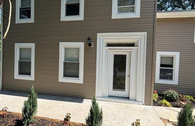 5886 NY-82 photos photos