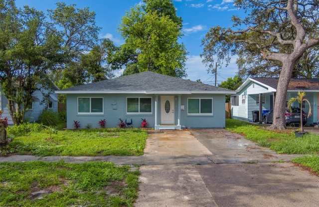 2562 18TH AVENUE N photos photos