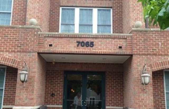 7065 HERITAGE HUNT Drive photos photos