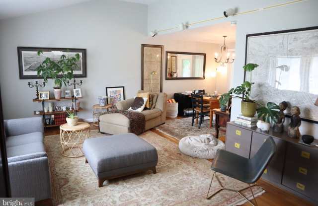 9912 POMONA DRIVE Gallery 2