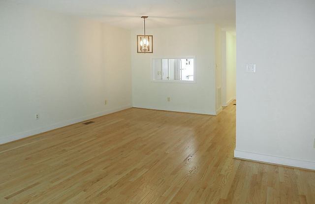 424 Fairoaks Circle Gallery 3