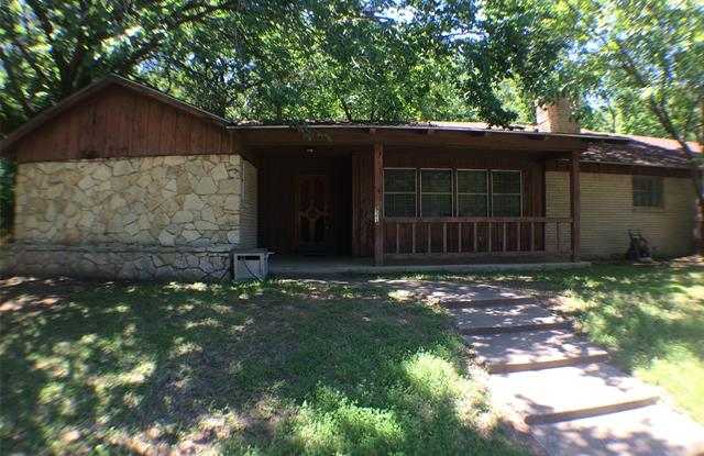 921 Circle Lane - 921 Circle Lane, Bedford, TX 76022