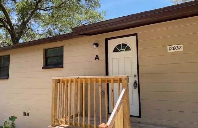 12032 Grovewood Ave Apt A - 12032 Grovewood Avenue, Thonotosassa, FL 33592