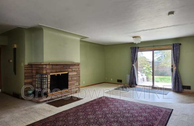 1326 Fremont Court Gallery 4