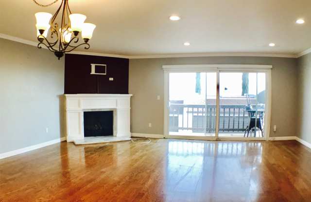 Panoramic Views From Balcony Attached Garage Gallery 1