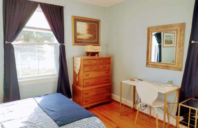 1302 Staunton Ave - 1302 Staunton Avenue Northwest, Roanoke, VA 24017