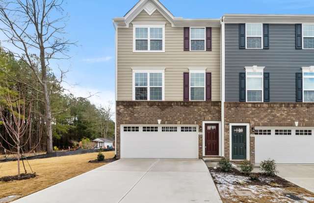 3 bedroom Townhome- Available January 1st - 103 Tamworth Creek, Durham, NC 27707