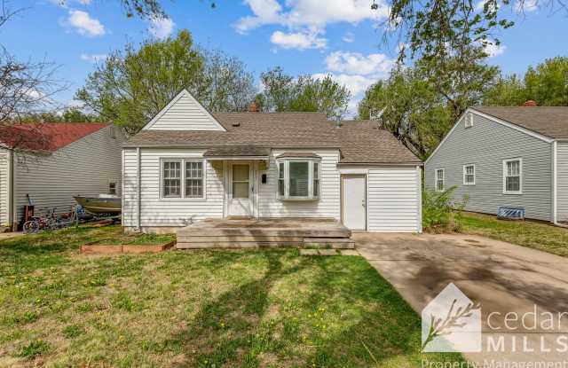 Over 1300 sq. feet in East Central Wichita photos photos