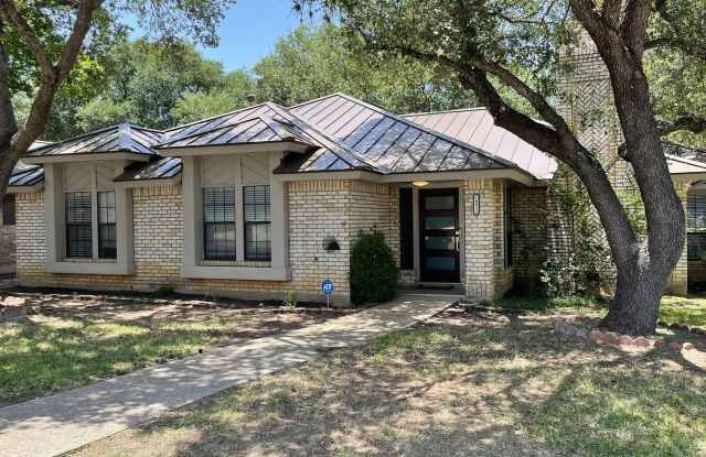 Stunning home @Churchill Estates 4/2/2 photos photos