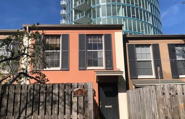 2921 W SANTIAGO STREET - 2921 West Santiago Street, Tampa, FL 33629