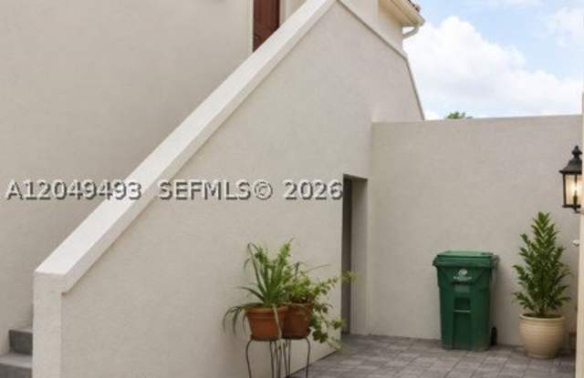 17024 SW 95th Ter photos photos