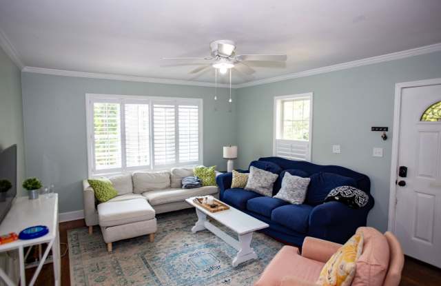 Great location off Milledge Ave! Gallery 4