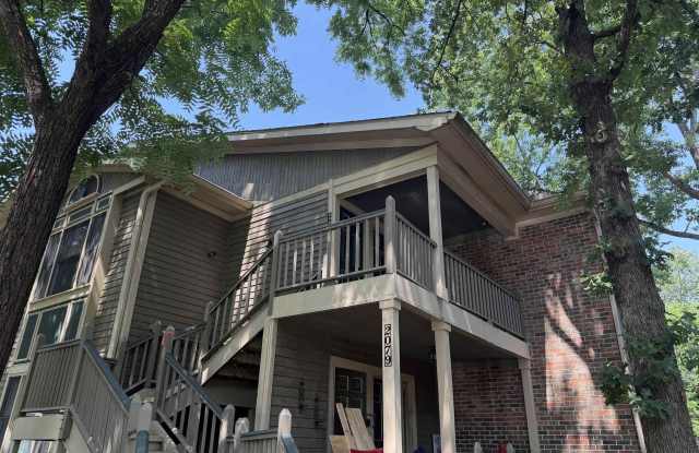 2083 SW Woodlawn Drive - 2083 Woodlawn Drive Southwest, Huntsville, AL 35802 2083 SW Woodlawn Drive - 2083 Woodlawn Drive Southwest, Huntsville, AL 35802