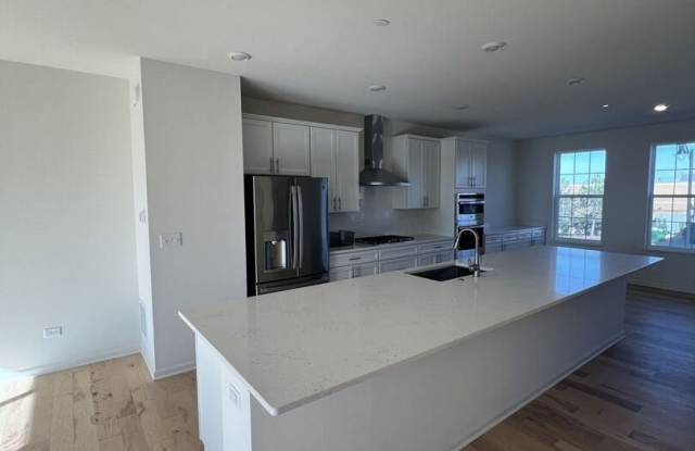 2925 SHOWPLACE Drive Gallery 2