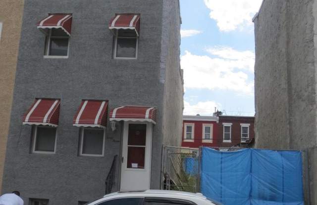 43 E SILVER Street photos photos