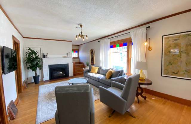 Historical Charm Meets Fully Renovated photos photos