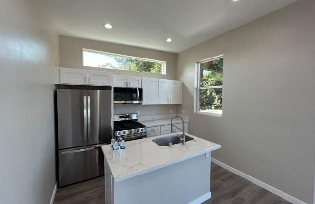 Built in 2024! Driveway & Garage Parking! Gallery 2