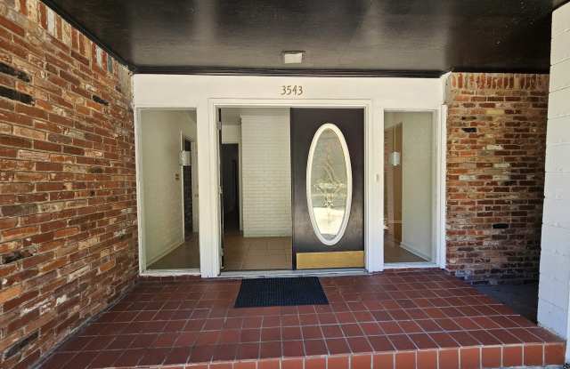 3543 Cloudland Dr Gallery 2