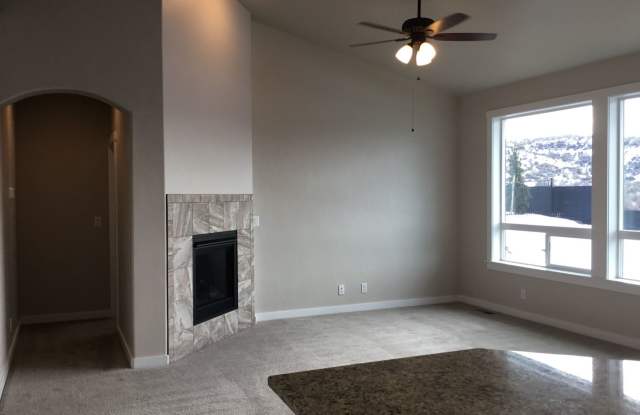 5613 W. Kincreag St Gallery 4