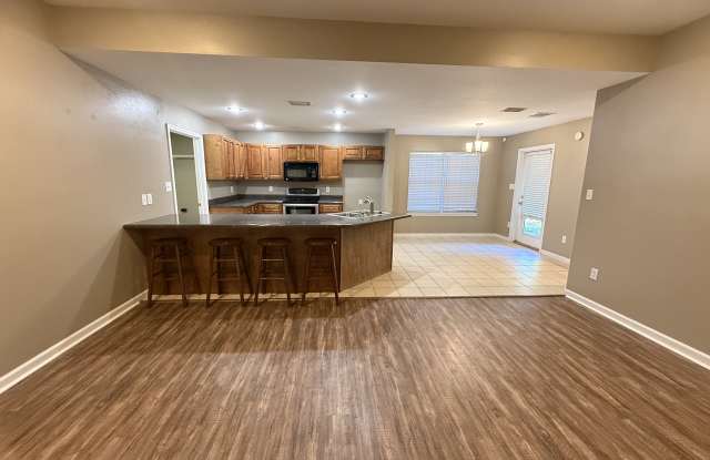 14611 Silver Oaks Loop Gallery 3